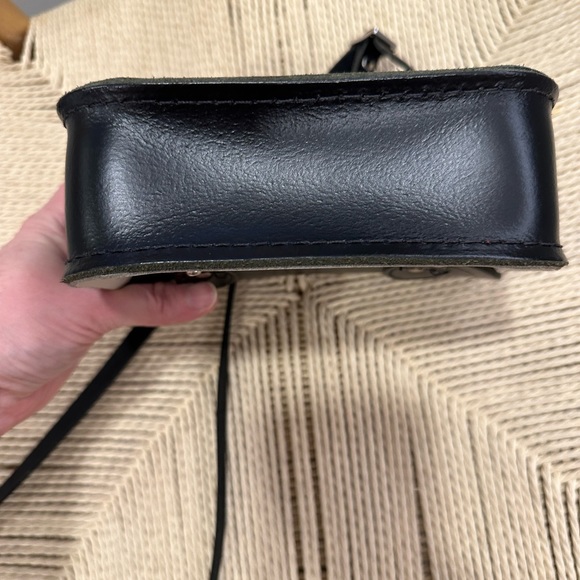 Mini Cambridge Satchel- like new EUC - Picture 9 of 10